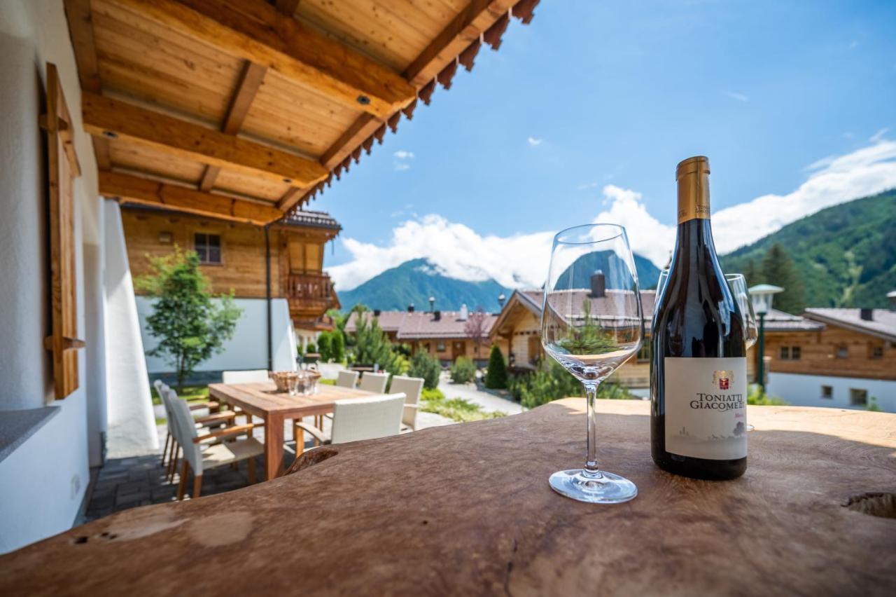 Chaletdorf Am Sonnenhang Neukirchen am Großvenediger Exterior foto